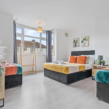 Prázdninový dům New Spacious 3-bed House, Driveway Parking, Ideal Contractor Bristol