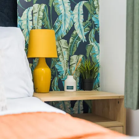 Casa de Férias New Spacious 3-bed House, Driveway Parking, Ideal Contractor Bristol